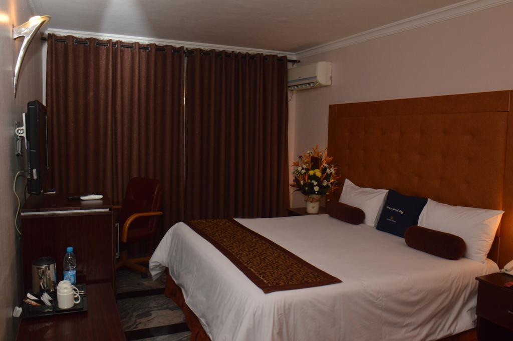 Golden Tulip Port-Harcourt Hotel Port Harcourt Room photo