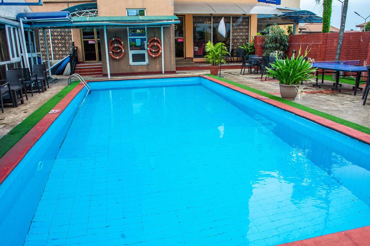 Golden Tulip Port-Harcourt Hotel Port Harcourt Exterior photo